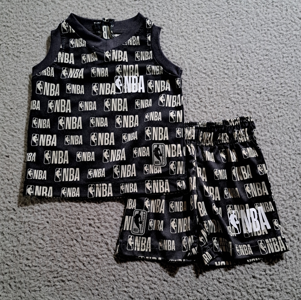 NBA Basketball Gray Infant Boys Sleeveless Tank Top & Shorts Set / Size 6-9M